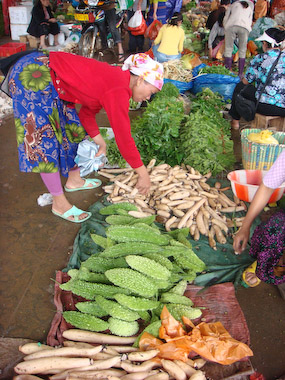 Lokaler Markt in Menghai